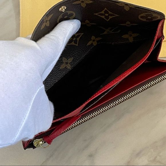 Louis Vuitton Emilie Wallet - Picture 8 of 13